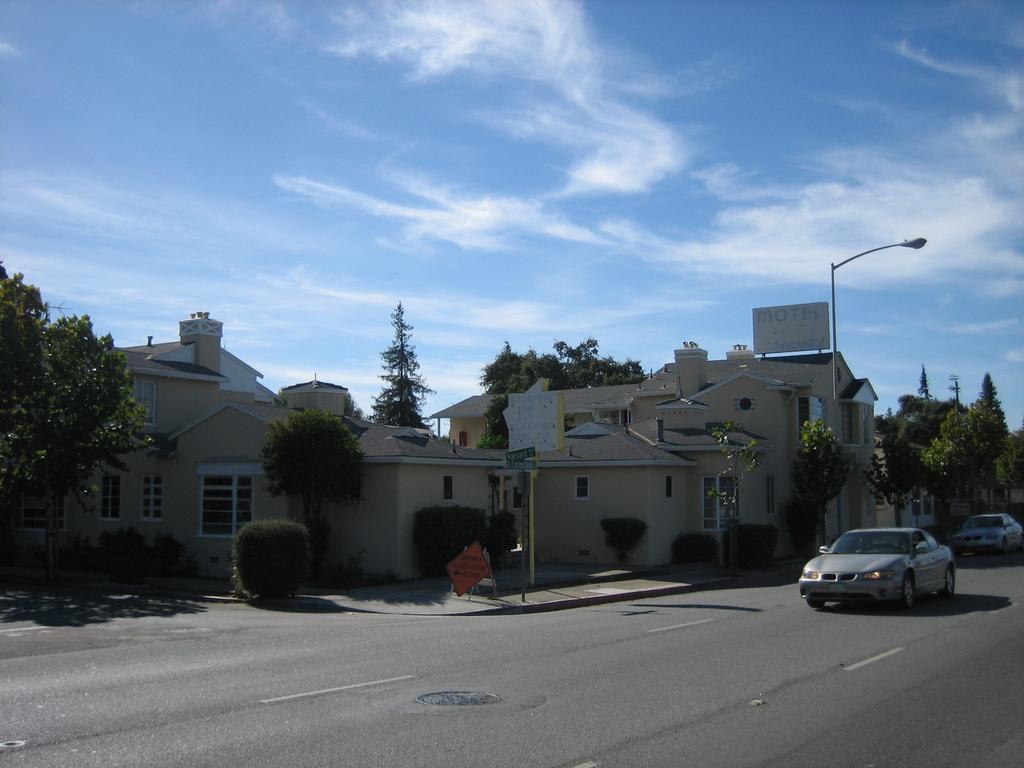 Stanford Inn Menlo Park Exterior foto